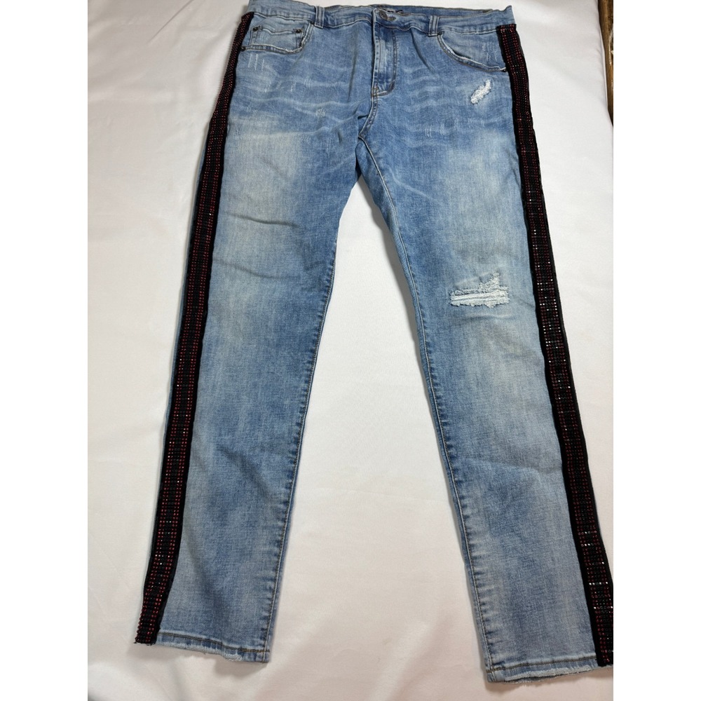 Preowned DECIBEL Men's Tapered Black/Red Rhinestone Stripe Jeans (Tag 40W x 33L)